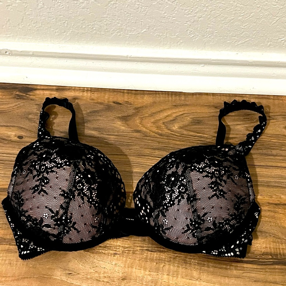 Victoria’s Secret Push-Up Black Lace Bra